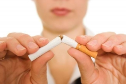 Berhenti merokok (sumber: alodokter.com)