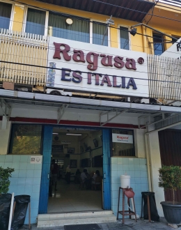 Ragusa Es Krim Italia, Jakarta. Sumber: dokumentasi pribadi