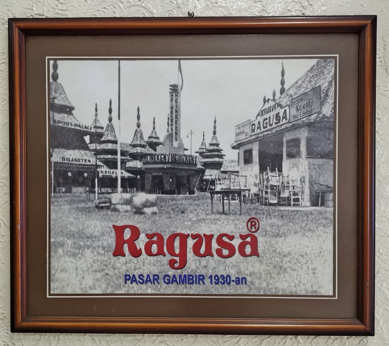 Ragusa di Pasar Gambir di era 1930-an. Sumber: dokumentasi pribadi