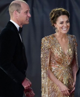 Duke dan duchess of Cambridge menghadiri pemutaran perdana film James Bond (dok.ig @royaladdict)