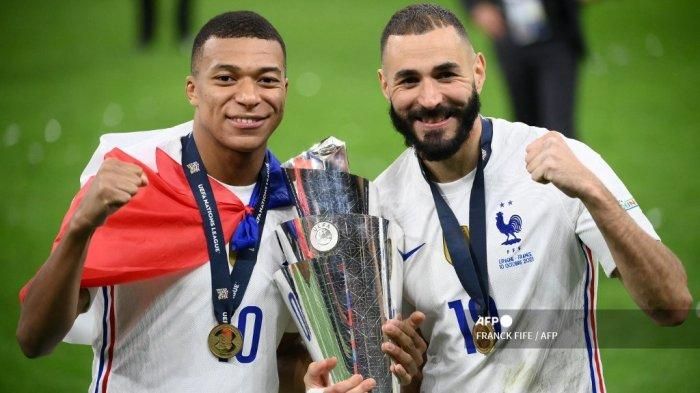Kylian Mbappe dan Karim Benzema, masing-masing menyumbang satu gol untuk Perancis di final Liga Negara UEFA (Sumber : tribunnews,com)