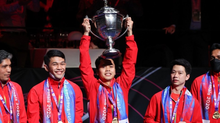 Tim Thomas Indonesia dan trofi Piala Thomas 2020: bwftournament.com