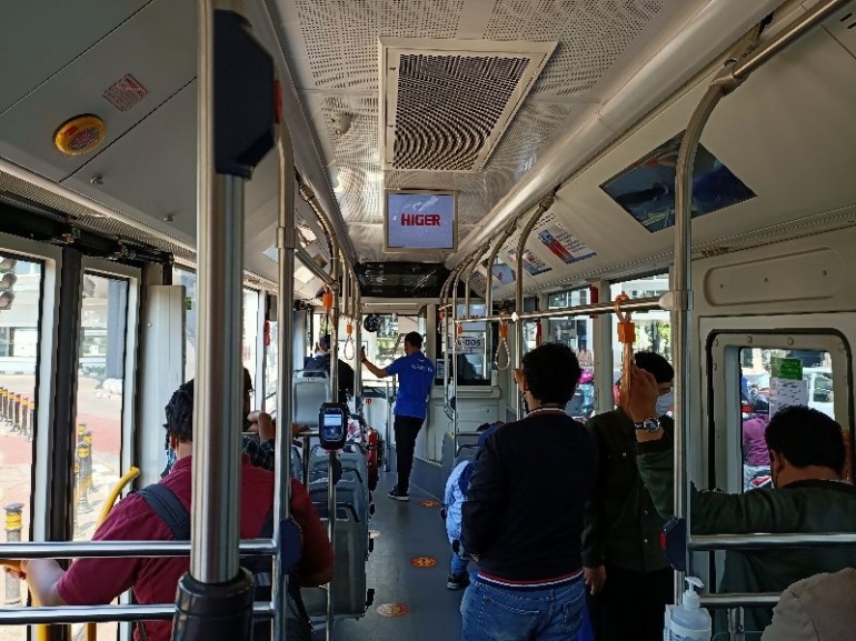 Suasana di dalam Bus Listrik/Dokpri