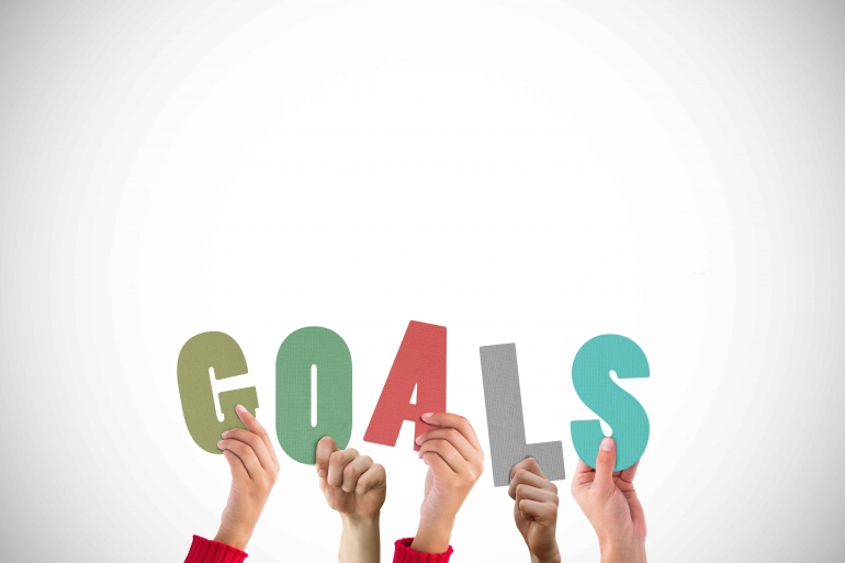 Sumber Gambar : Free Photo | Team together creating the word goals (freepik.com) 