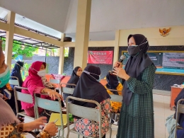 apt.Iva Rinia Dewi, M.Sc.,Kaprodi S1 Farmasi  sekaligus Dosen STIKes Ibnu Sina Ajibarang  24/10/2021