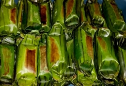 Lemper ayam berwawasan ZNE, dibungkus daun pisang asli (Foto: cookandrecipe.com)