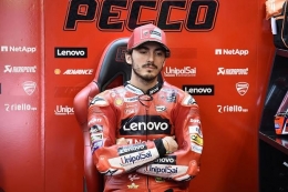 Foto Pecco Bagnaia terlihat sedih | (dok. id.motorsport.com)
