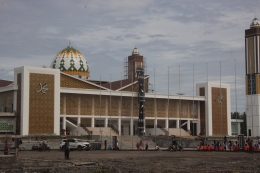 area halaman Masjid Raya