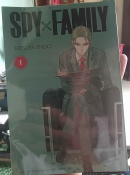 sampul komik spy x family (dok. pribadi)