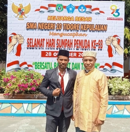 Salah Satu Guru SMA N 10 Tikep Abdurahman Kadir dan Kabid Pembinaan SMA Dinas Pendidikan dan Kebudayaan Provinsi Maluku Utara Adjwan Ade/Dokpri