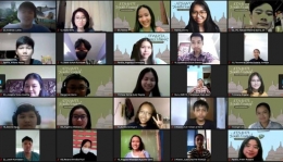 Tangkapan layar peserta yang terus bersemangat mempelajari warisan budaya bangsa (foto: tampilan print screen zoom)