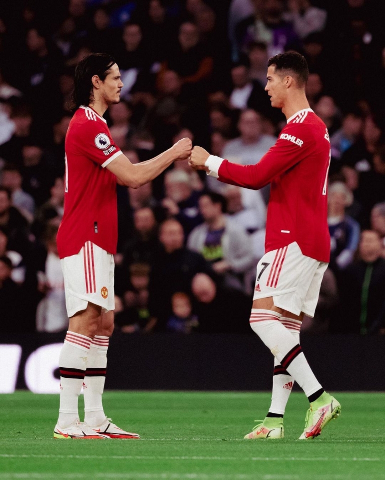 Edinson Cavani & Cristiano Ronaldo (@manchesterunited)