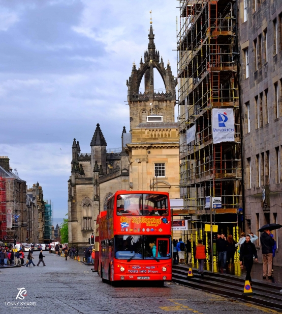 Bus Hop on-Hop off di Kota Tua Edinburgh. Sumber: dokumentasi pribadi