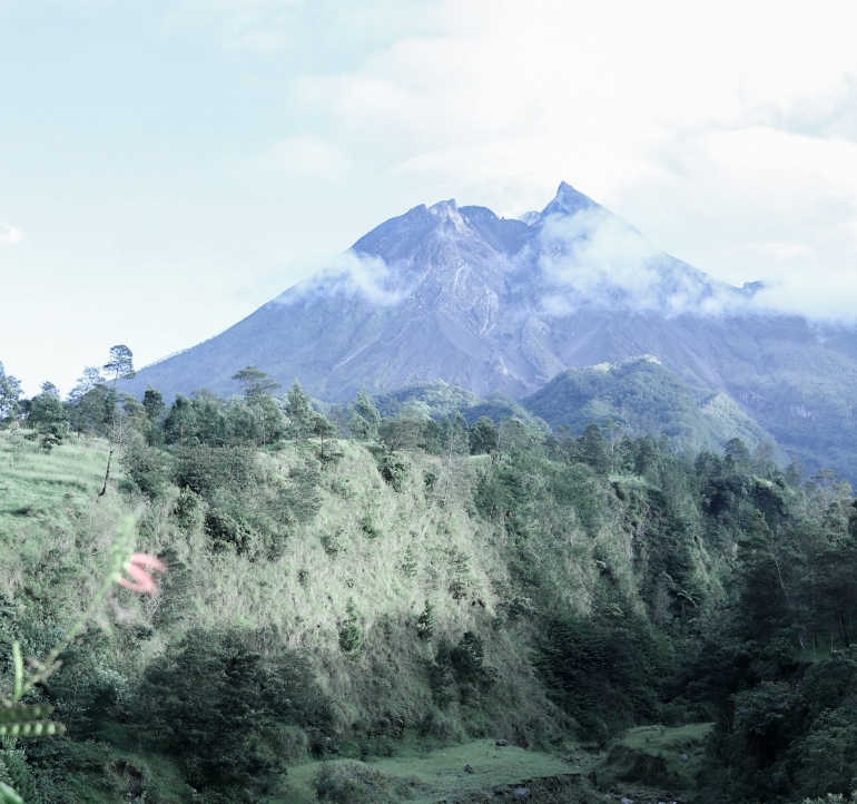 Pesona paronama jalur kawah gunung Merapi / diambil oleh Abdurrohman arba 
