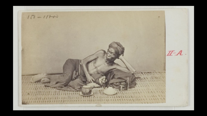 Pemadat Opium, 1865 (sumber Universiteit Leiden, creative commons)