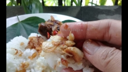 Sedap dan nikmat saat disantap bersama nasi putih hangat. Rekomended! | Foto: Wahyu Sapta.