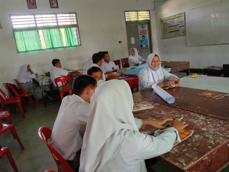 Pembagian kelompok berdasarkan minat