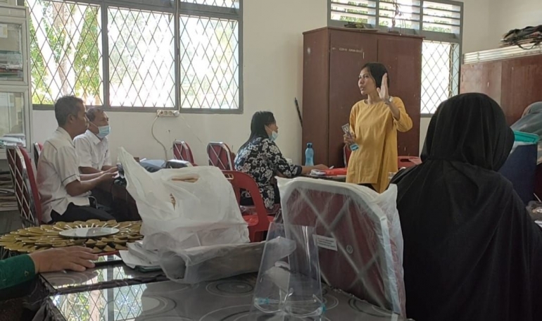 Berbagi ilmu kepada guru