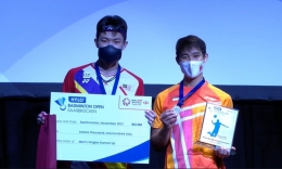 Lee Zii Jia (kiri) raih posisi kedua di Hylo Open 2021. Ia memutuskan 