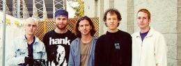 Pearl Jam saat Jack Irons menjadi drummernya|Pearljamonline