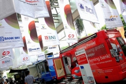 Sejumlah simbol produk bank | sumber : katadata.co.id