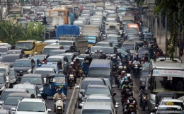 Ilustrasi kemacetan di Jakarta | dok. okezone.com
