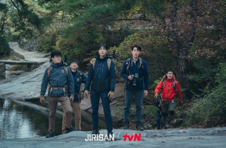 Jirisan, serial drama Korea terbaru yang bisa ditonton di UseeTV GO (dokumen TVN Asia)