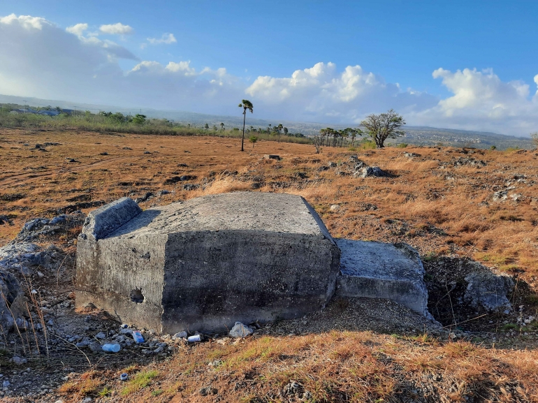 Salah satu bunker di Bukit Cinta, Penfui (Foto: Theodolfi/dokumentasi pribadi)