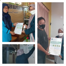 Penyerahan  poster dan pamflet cara pembuatan hand sanitizer SIRIBU kepada SDN Balapulang Kulon 03 dan ketua RT 03 RW 03 Balapulang Kulon/Dokpri