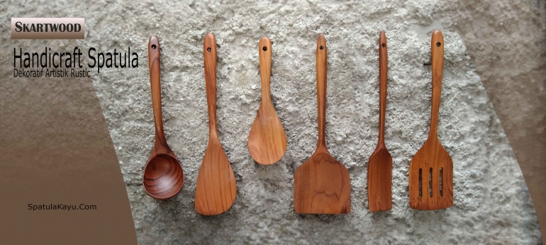 Ilustrasi spatula kayu perlengkapan dapur | sumber foto spatulakayu.com