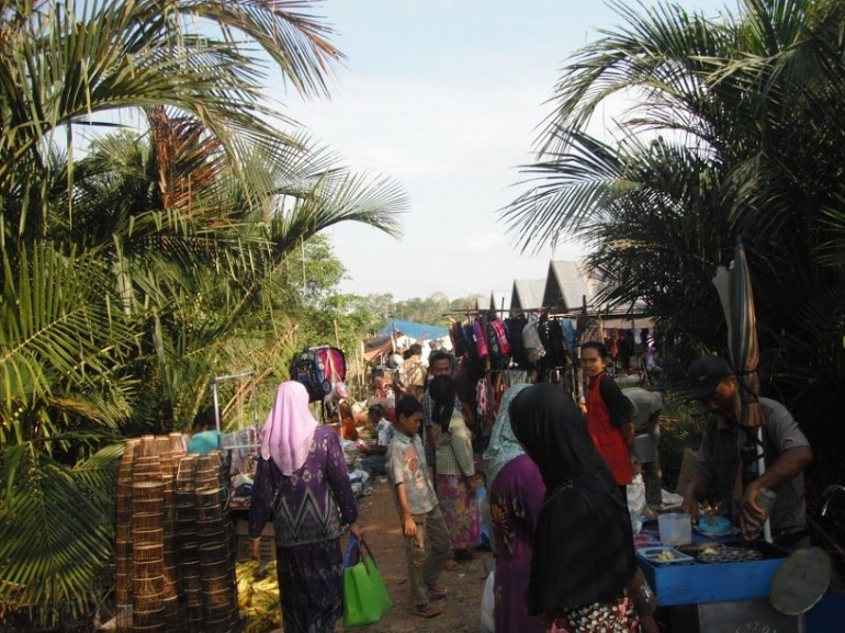 Pasar Desa Muara Baruh/Amirudinsip