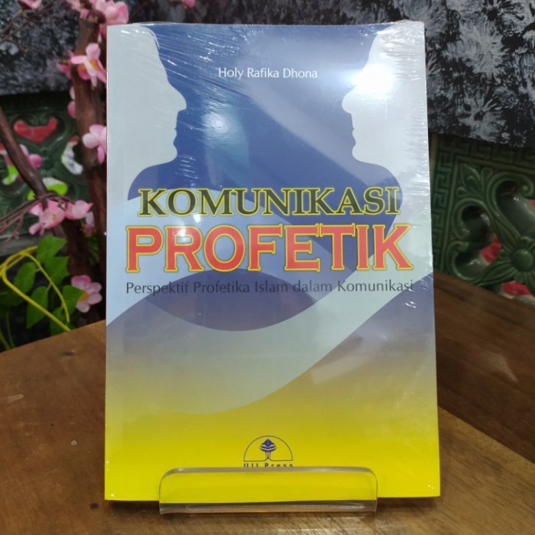 https://www.google.com/url?sa=i&url=https://shopee.co.id/READY-STOCK!!-KOMUNIKASI-PROFETIK-(PERSPEKTIF-PROFETIKA-ISLAM-DALAM-KOMUNIKASI)-Holy-