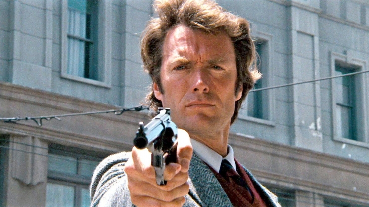Clint Eastwood sebagai Inspektur Harry Callahan di film   Dirty Harry. Photo:thesundae.net  