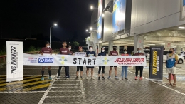 Para pelari yang siap untuk memulai start charity run Jelajah Timur 2021 . Sumber : Fajar/Gilang Tangerang Runners .