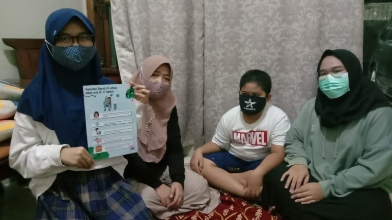 Pemberdayaan Remaja sebagai Peer Educator dalam Edukasi Vaksinasi Covid-19