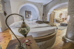 https://www.ottomancavesuites.com/