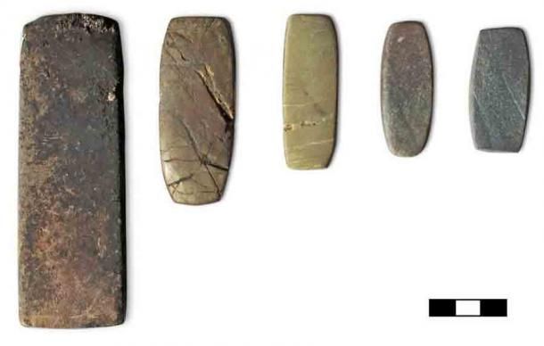 Batu timbangan  dengan skala 3 sentimeter (Sumber: https://ancient-archeology.com)