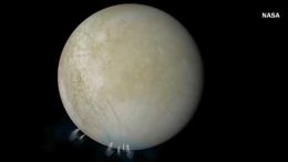 Semburan air Europa, misteri terbesar satelit Jupiter (sumber: cbsnews.com)