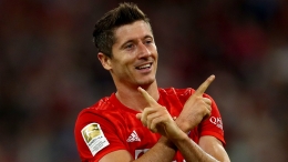 Lewandoski, striker FC Bayern Munchen sedang melakukan selebrasi gol. Foto: FC Bayern Munchen Document