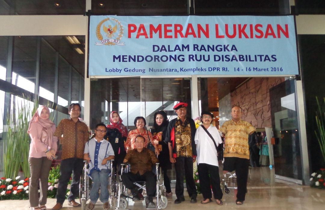 Fasilitas Umum Di Indonesia, Sudahkah Ramah Disabilitas? Halaman 1 ...