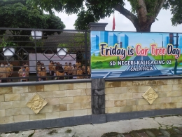 Spanduk ajakan Car Free Day setiap Jumat/Dokpri.