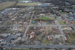 Kehancuran akibat tornado di wilayah Mayfield, Kentucky. Photo: Scott Olson/Getty Images/AFP