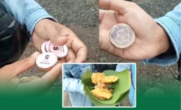 Uang Kayu dan bungkus daun jati dan pisang menjadi ciri khas Pasar Doplang (Foto:Pribadi, Tri Hartono)