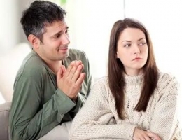 Ilustrasi pria menghadapi istri yang sedang menstruasi (Female.com, diolah pribadi)