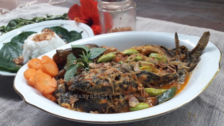 Yuk, memasak mangut lele yang pedasnya maknyos! | Foto: Wahyu Sapta.