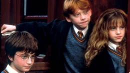 Harry, Ron, Hermione|sumber : celebrity.nine