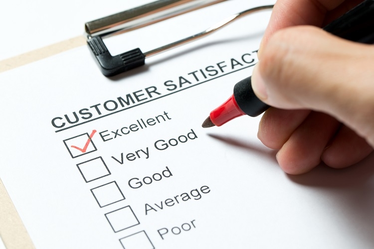Ilustrasi customer satisfaction (sumber envato elements)