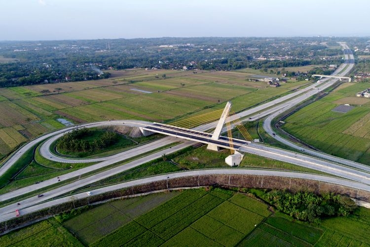 Jembatan Klodran di Tol Solo-Kertosono(RODERICK ADRIAN MOZES/Kompas.com)