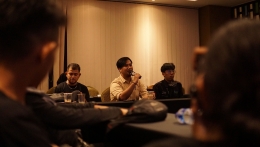 Pringga Fitradi (Founder Pemuda Peduli) dalam rapat kerja Pemuda Peduli yang dilaksanakan di Yogyakarta pada (02/12/2021)