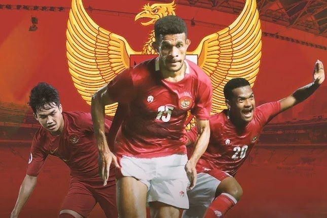 Tampak poster para pemain timnas Indonesia dengan latar belakang burung Garuda (sumber: bola.net)